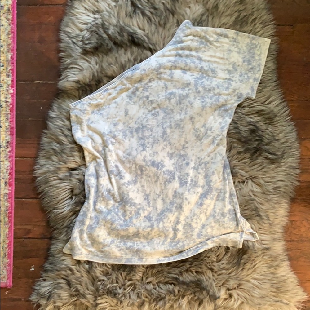 ♡ACID WASH ONE SHOULDER TOP♡ - Picture 2 of 2